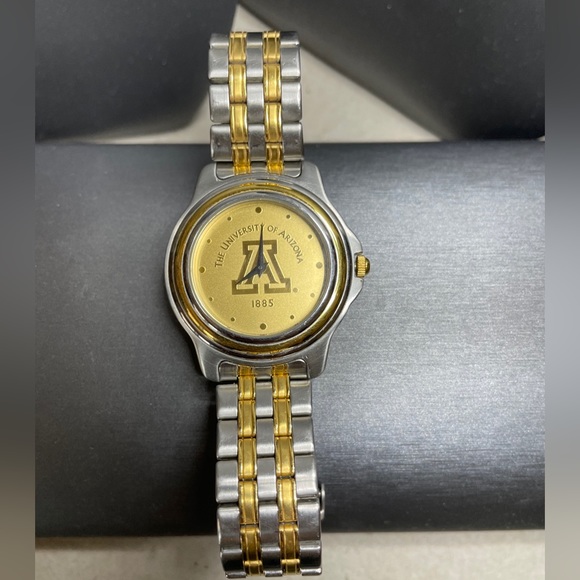 University Of Arizona Men’s Gold/Silver Tone Licensed Watch 3ATM 3 Microns G. P. - Picture 2 of 7